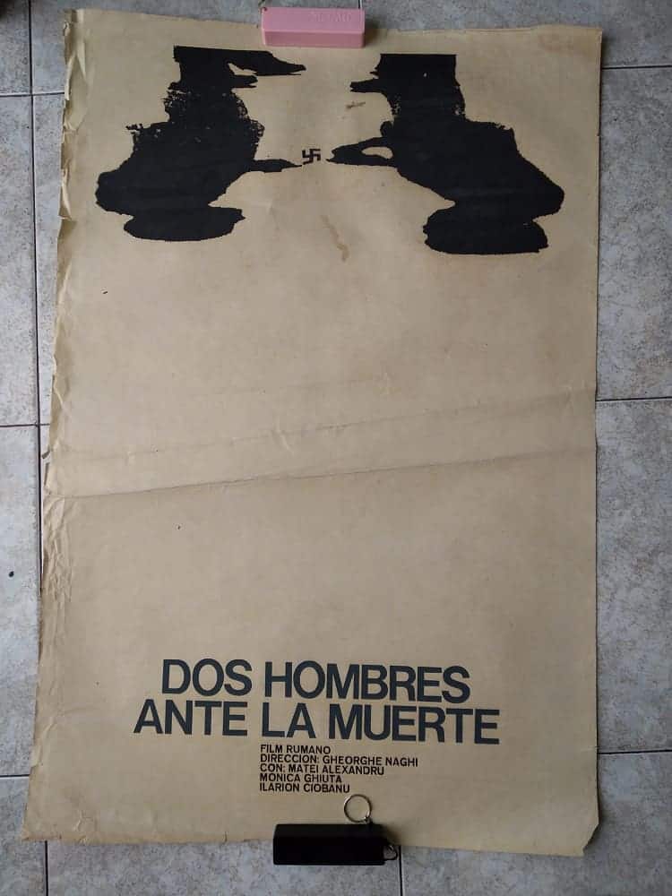 Poster pelicula dos hombres ante la muerte rumania
